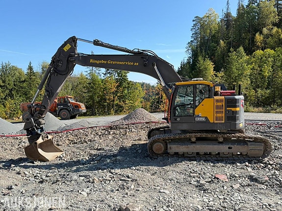 Volvo ECR355El 2 of 30