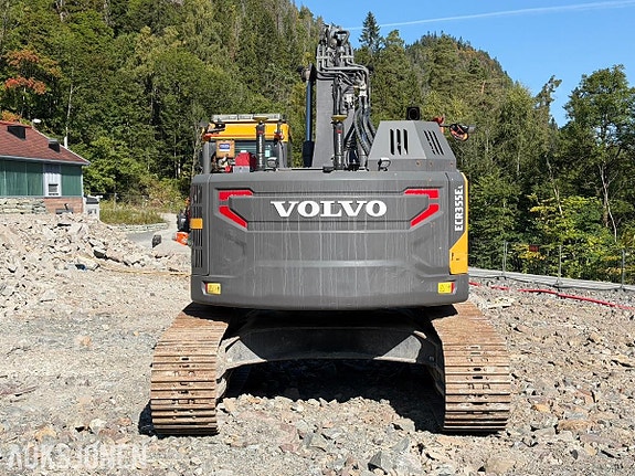 Volvo ECR355El 4 of 30