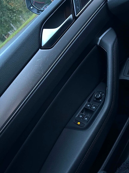Volkswagen Passat Alltrack 16 of 24