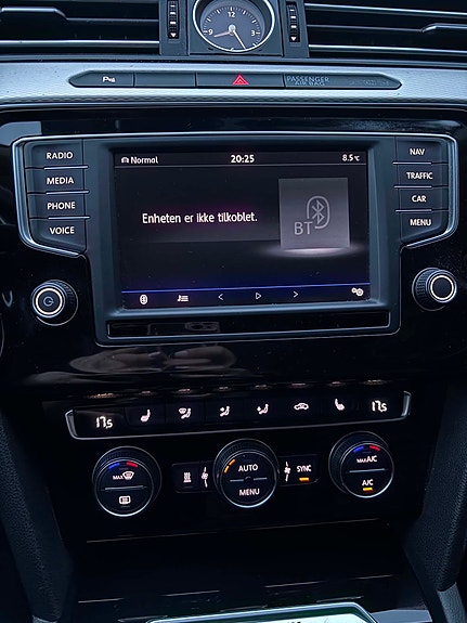 Volkswagen Passat Alltrack 24 of 24