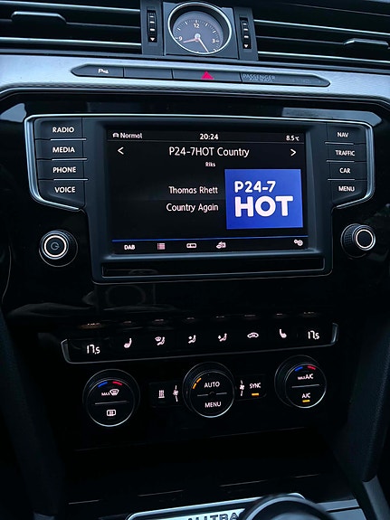 Volkswagen Passat Alltrack 23 of 24