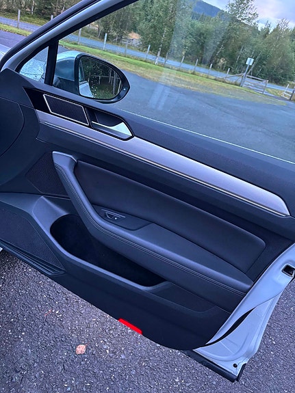 Volkswagen Passat Alltrack 12 of 24