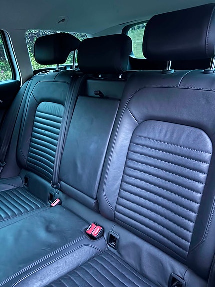 Volkswagen Passat Alltrack 21 of 24
