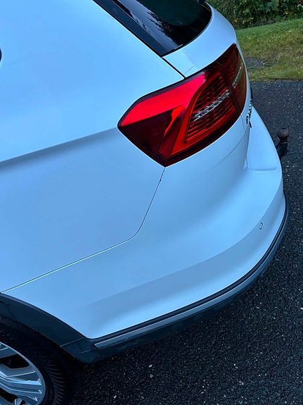 Volkswagen Passat Alltrack 7 of 24