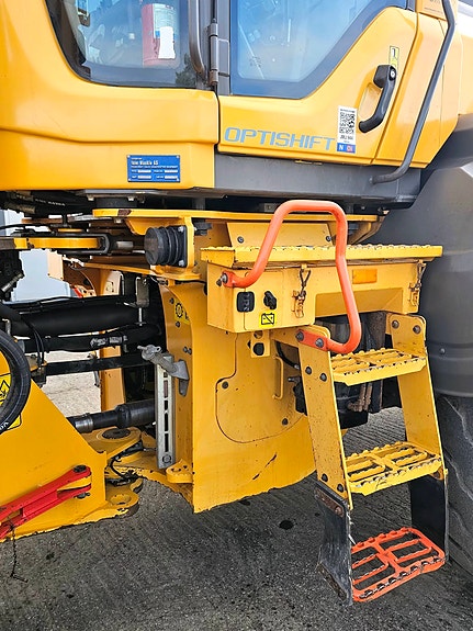 Volvo L120H, 2018 mod, 9960 timer, spakstyring, 3. funksjon, vekt med skriver, sentralsmøring, Volvo skuff, BM-feste 19 of 30