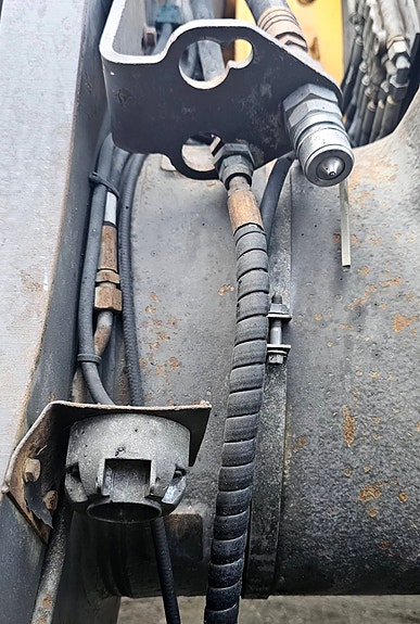 Volvo L120H, 2018 mod, 9960 timer, spakstyring, 3. funksjon, vekt med skriver, sentralsmøring, Volvo skuff, BM-feste 13 of 30