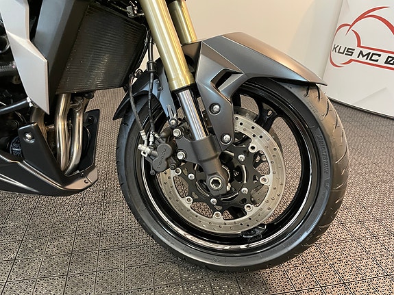 Suzuki GSR 750 A *** NYE DEKK * SERVICE/GARANTI *** 28 of 30