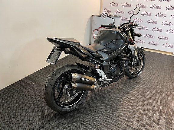 Suzuki GSR 750 A *** NYE DEKK * SERVICE/GARANTI *** 7 of 30