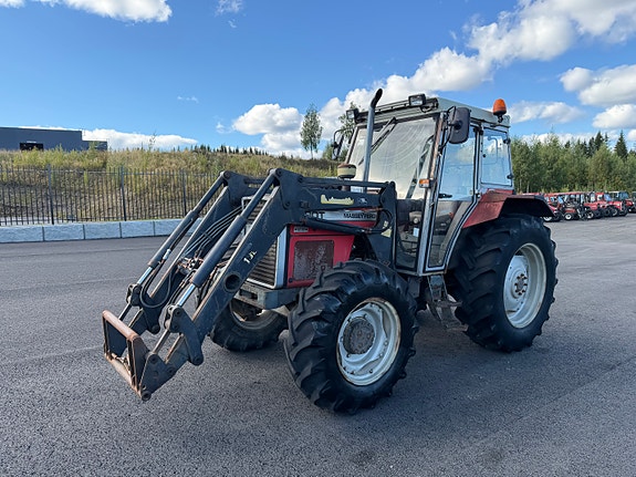 Massey Ferguson 390 4 of 30