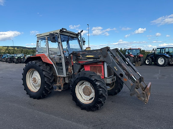 Massey Ferguson 390 24 of 30