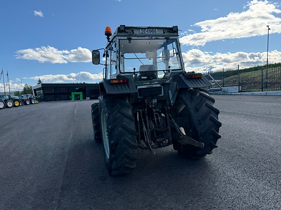 Massey Ferguson 390 13 of 30