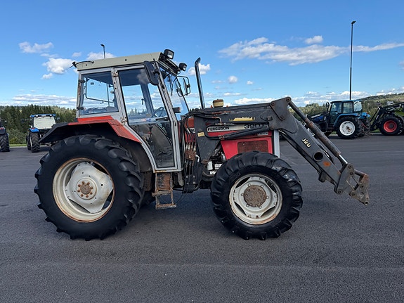 Massey Ferguson 390 22 of 30