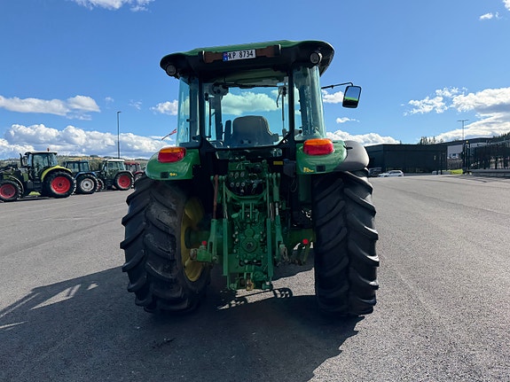 John Deere 5080 M 15 of 30