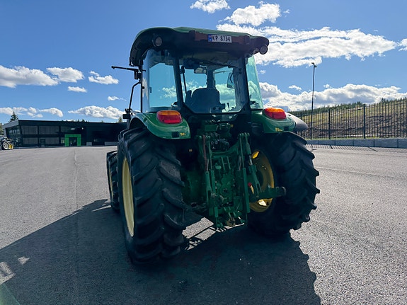 John Deere 5080 M 11 of 30