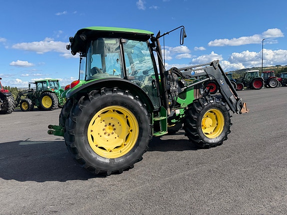 John Deere 5080 M 17 of 30