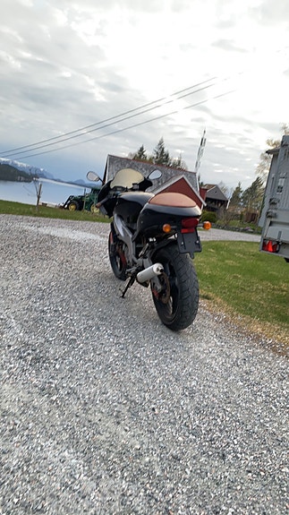 Aprilia RS 125 R 4 of 5