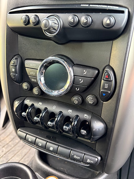 MINI Countryman Cooper D 16 of 24