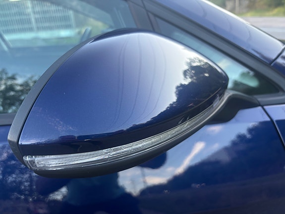 Volkswagen e-Golf VII 26 of 30