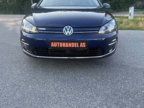 Volkswagen e-Golf VII 4 of 30