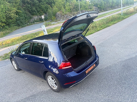 Volkswagen e-Golf VII 6 of 30