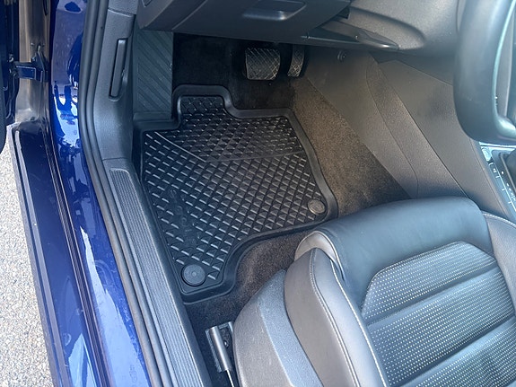 Volkswagen e-Golf VII 19 of 30
