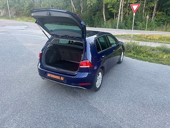 Volkswagen e-Golf VII 7 of 30