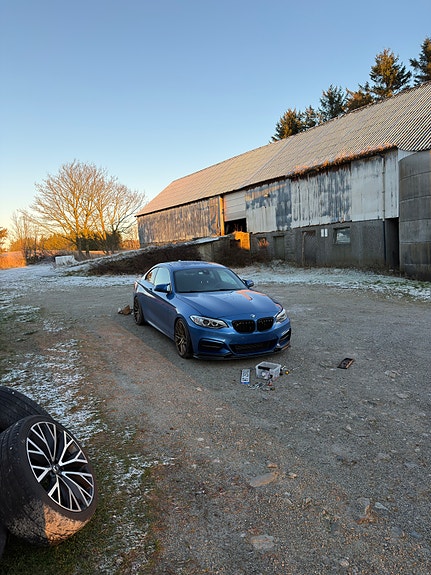 BMW M235i 3 of 17