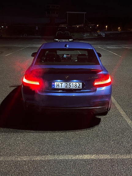 BMW M235i 6 of 17