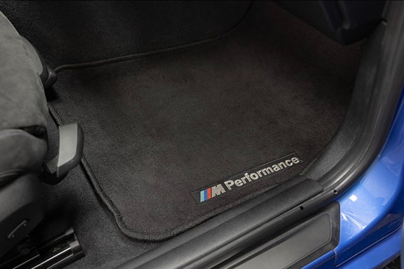 BMW M235i 12 of 17
