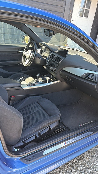 BMW M235i 17 of 17