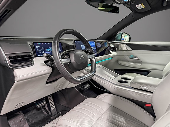 XPeng G9 11 of 30