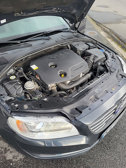 Volvo V70 13 of 18