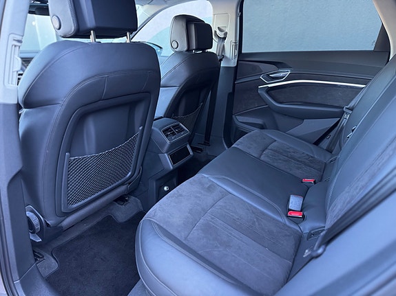 Audi e-tron 23 of 30