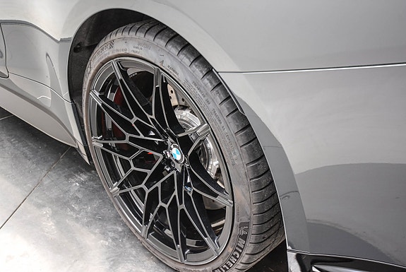 BMW M4 2 of 26
