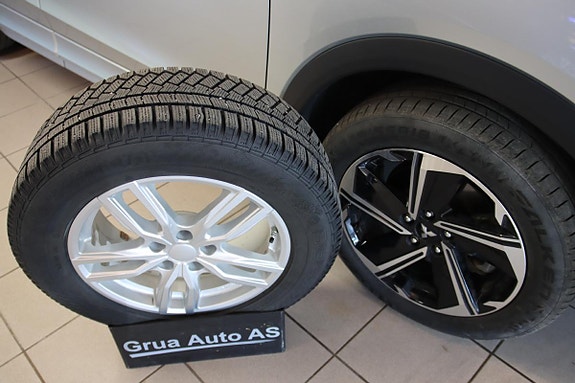 Mitsubishi Eclipse Cross 3 of 23