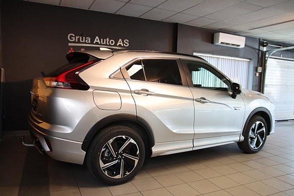 Mitsubishi Eclipse Cross 6 of 23