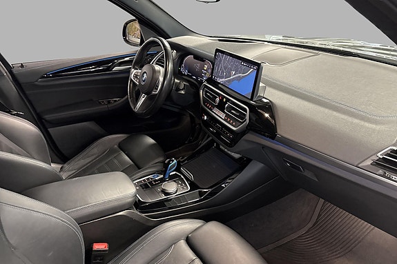 BMW iX3 12 of 14