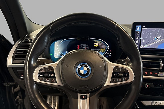 BMW iX3 6 of 14