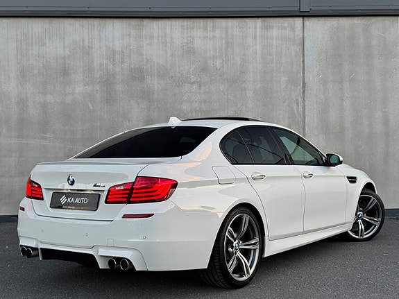 BMW M5 16 of 30
