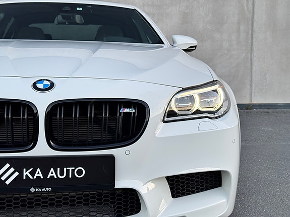 BMW M5 7 of 30