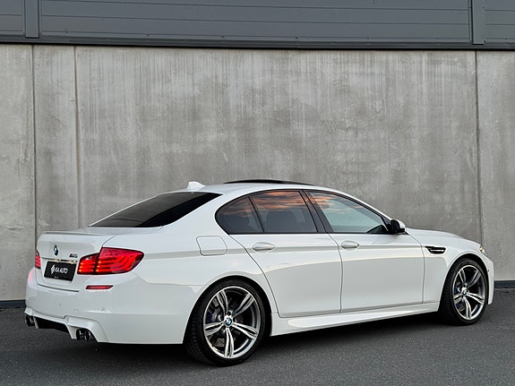 BMW M5 20 of 30