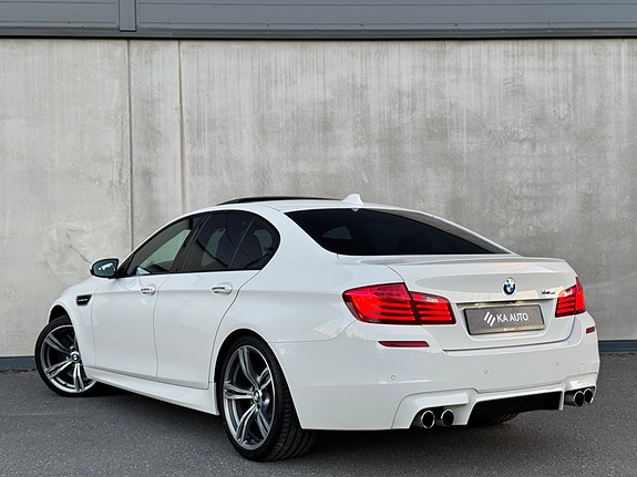 BMW M5 15 of 30