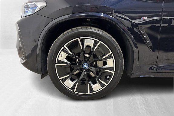 BMW iX3 24 of 25