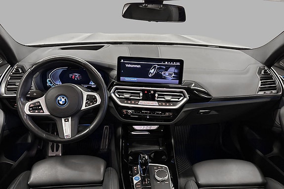 BMW iX3 9 of 25
