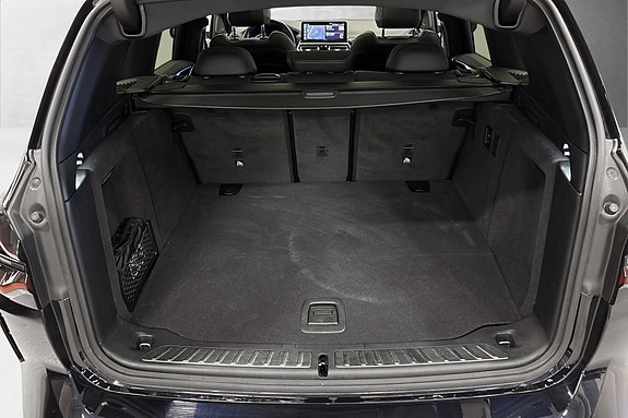 BMW iX3 25 of 25