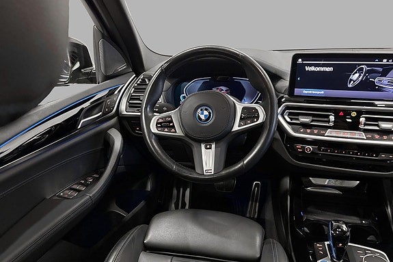 BMW iX3 10 of 25