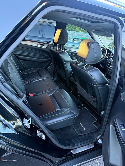 Mercedes-Benz ML250 27 of 30