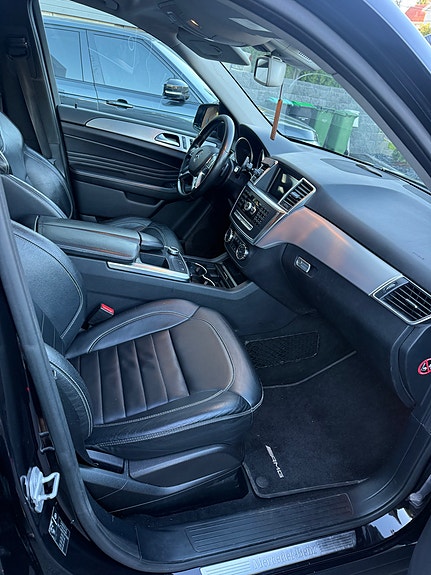 Mercedes-Benz ML250 29 of 30