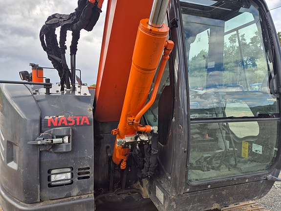 Hitachi Zaxis 85US-5A 20 of 21