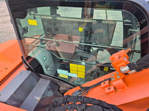 Hitachi Zaxis 85US-5A 15 of 21